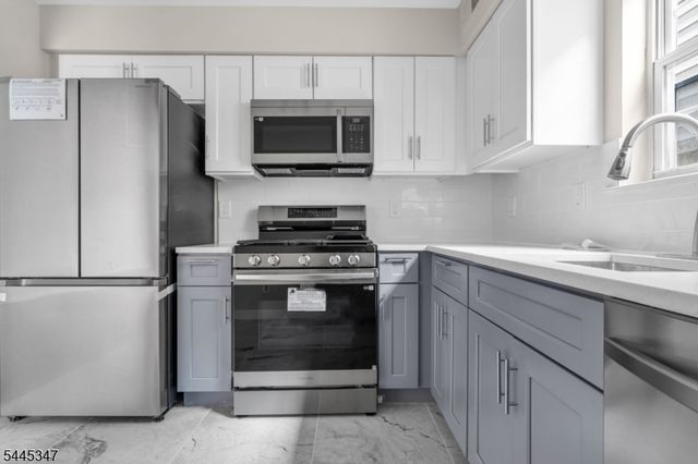 533 S 10Th St, Newark City, NJ 07103