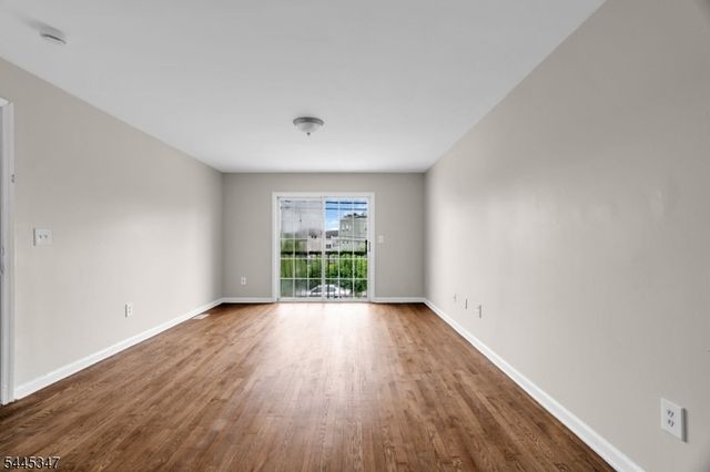533 S 10Th St, Newark City, NJ 07103
