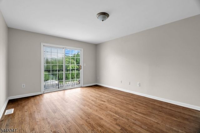 533 S 10Th St, Newark City, NJ 07103