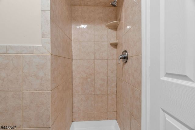 533 S 10Th St, Newark City, NJ 07103