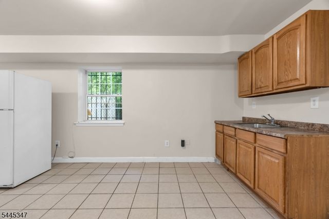 533 S 10Th St, Newark City, NJ 07103