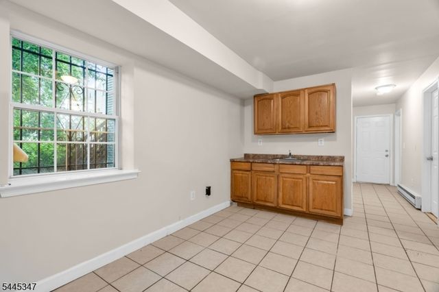 533 S 10Th St, Newark City, NJ 07103