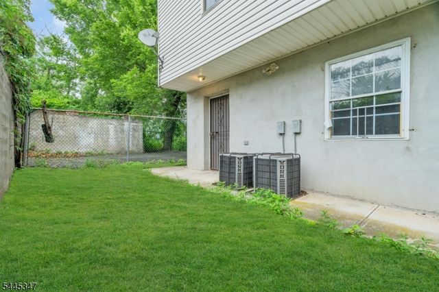 533 S 10Th St, Newark City, NJ 07103