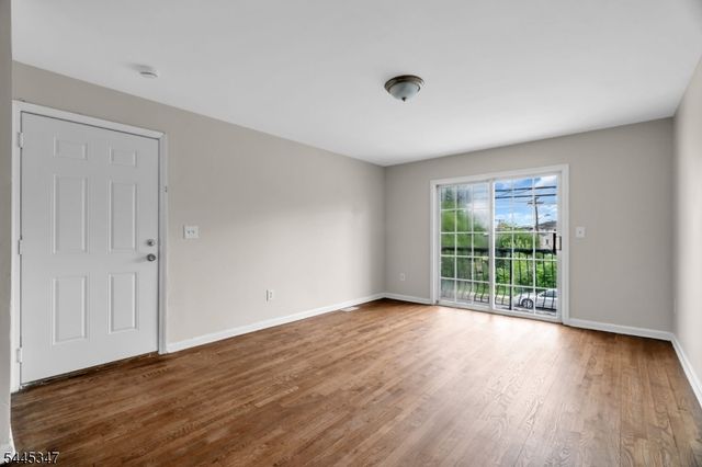 533 S 10Th St, Newark City, NJ 07103