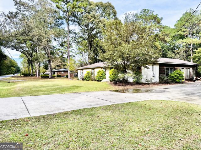 116 Thomas Street, Leesburg, GA 31763