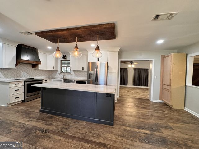 116 Thomas Street, Leesburg, GA 31763