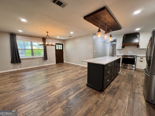 116 Thomas Street, Leesburg, GA 31763