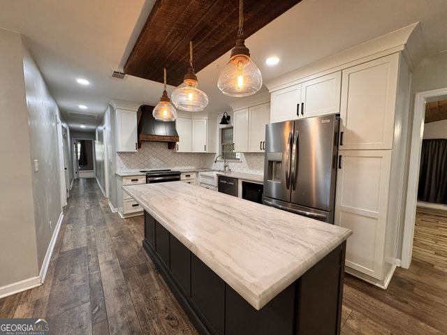 116 Thomas Street, Leesburg, GA 31763