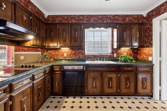 7669 State Highway 30, E, Decatur, TN 37322