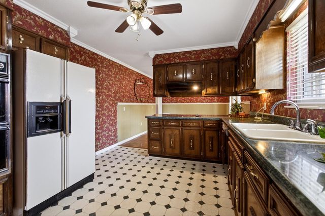 7669 State Highway 30, E, Decatur, TN 37322
