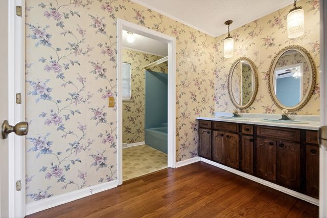7669 State Highway 30, E, Decatur, TN 37322