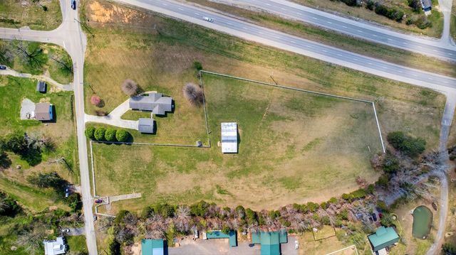 7669 State Highway 30, E, Decatur, TN 37322