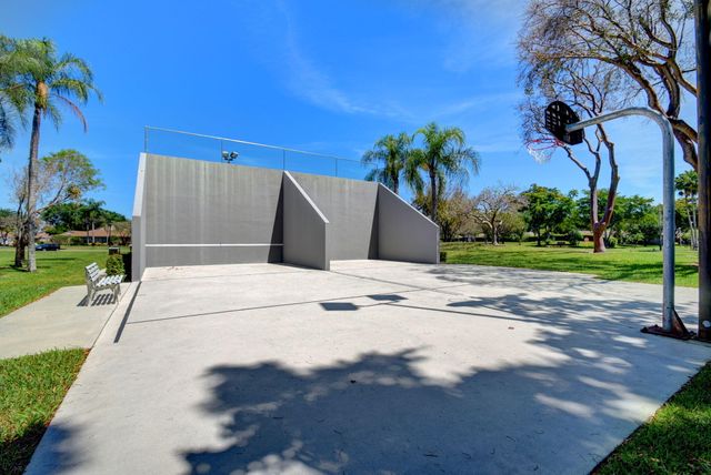 8427 Parkgate Road C, Boca Raton, FL 33496