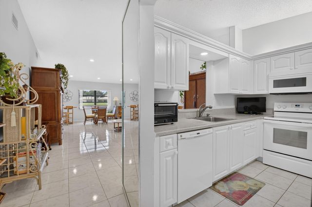 8427 Parkgate Road C, Boca Raton, FL 33496