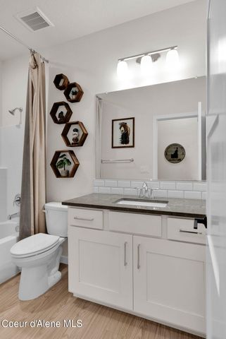 8114 N Girard CIR, Coeur D'alene, ID 83815