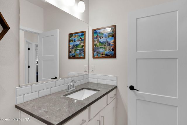 8114 N Girard CIR, Coeur D'alene, ID 83815