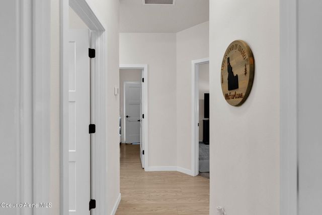 8114 N Girard CIR, Coeur D'alene, ID 83815