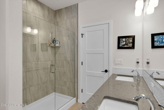 8114 N Girard CIR, Coeur D'alene, ID 83815