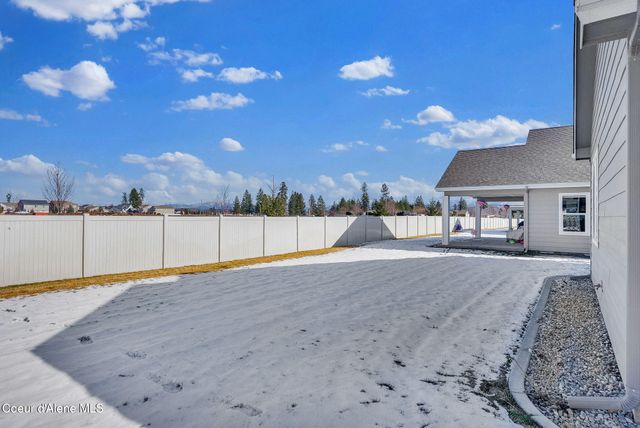 8114 N Girard CIR, Coeur D'alene, ID 83815