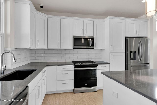 8114 N Girard CIR, Coeur D'alene, ID 83815