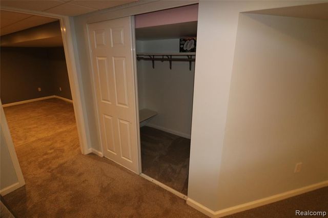 4223 S Baldwin Road, Lake Orion, MI 48359