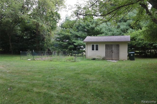 4223 S Baldwin Road, Lake Orion, MI 48359