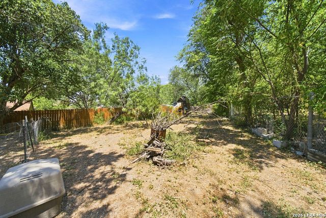 6113 SUN DIAL ST, San Antonio, TX 78238