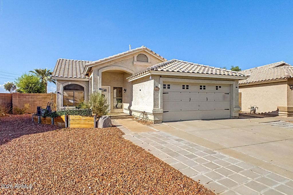 8270 W VOLTAIRE Avenue, Peoria, AZ 85381 — photo 2