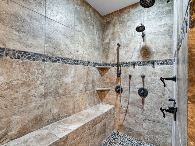 3050 N BRONZEWOOD CIR, Erda, UT 84074