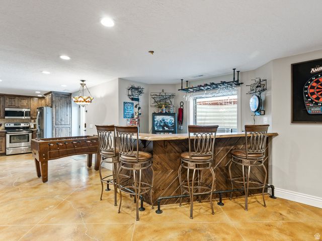3050 N BRONZEWOOD CIR, Erda, UT 84074