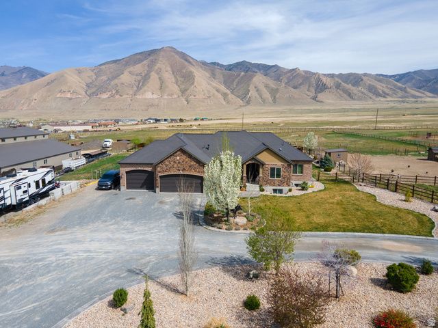 3050 N BRONZEWOOD CIR, Erda, UT 84074