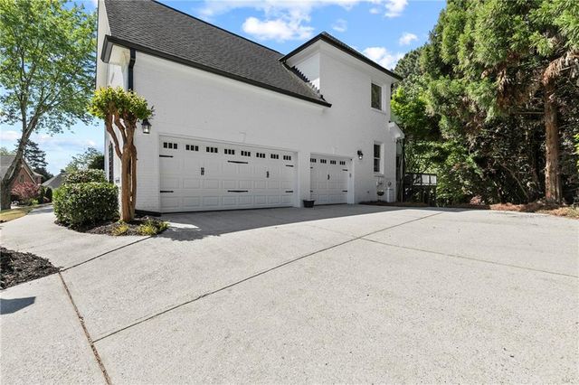 2461 Floral Valley Drive, Dacula, GA 30019