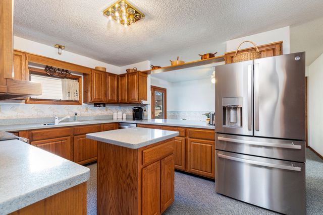 1513 Carey Drive, Grove, OK 74344