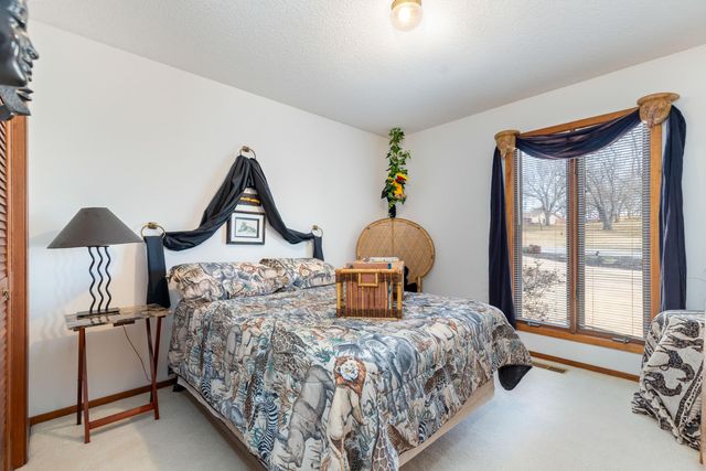 1513 Carey Drive, Grove, OK 74344