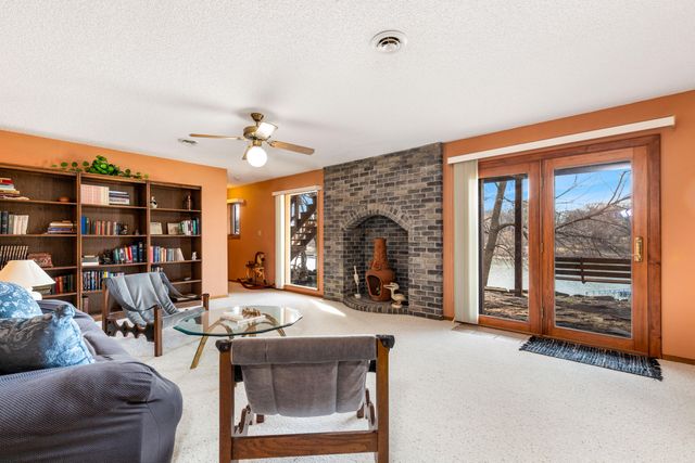 1513 Carey Drive, Grove, OK 74344