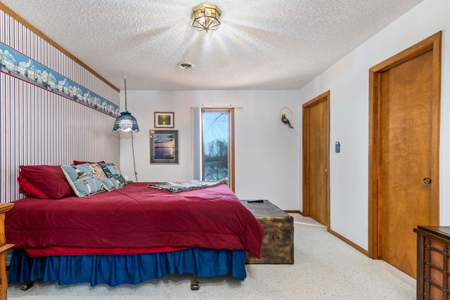 1513 Carey Drive, Grove, OK 74344