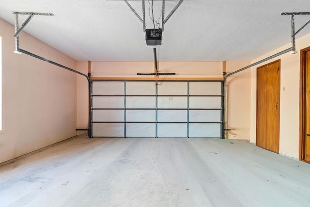 1513 Carey Drive, Grove, OK 74344