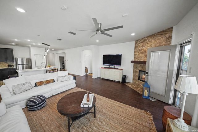 512 Landmark Gate, Cibolo, TX 78108