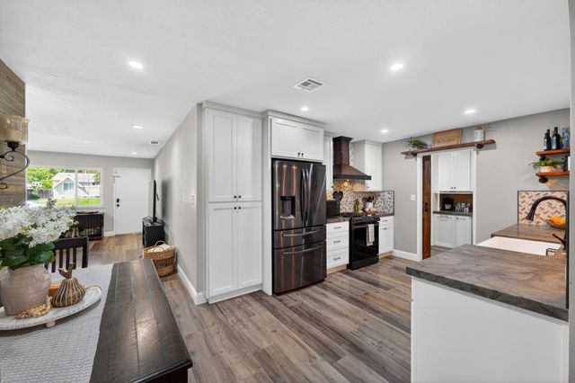 7772 Spring Valley Ave, Citrus Heights, CA 95610