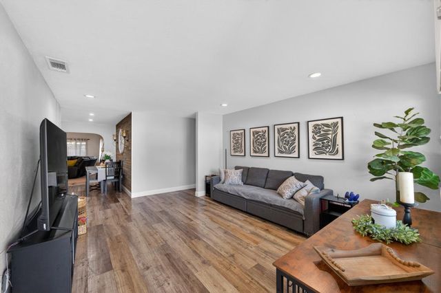 7772 Spring Valley Ave, Citrus Heights, CA 95610