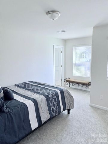 9106 Northfield Crossing Drive, Charlotte, NC 28269