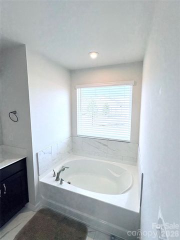 9106 Northfield Crossing Drive, Charlotte, NC 28269