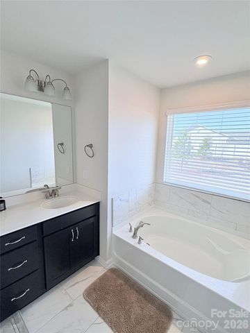 9106 Northfield Crossing Drive, Charlotte, NC 28269