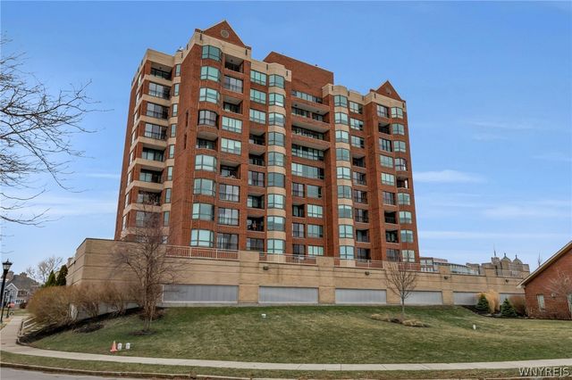 75 Ojibwa Circle 505, Buffalo, NY 14202
