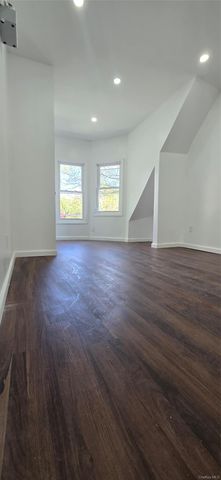 452 S 1st Avenue 2, Mount Vernon, NY 10550