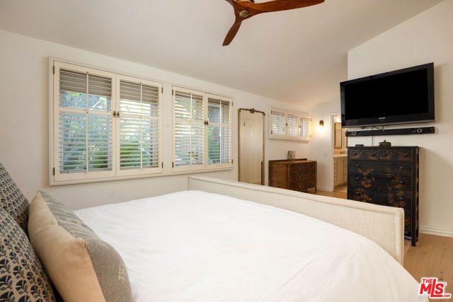 20523 Miranda Place, Woodland Hills (los Angeles), CA 91367