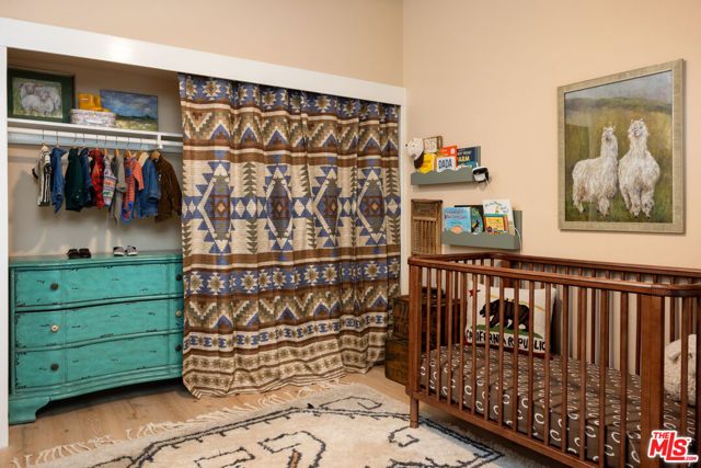 20523 Miranda Place, Woodland Hills (los Angeles), CA 91367