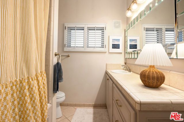 20523 Miranda Place, Woodland Hills (los Angeles), CA 91367