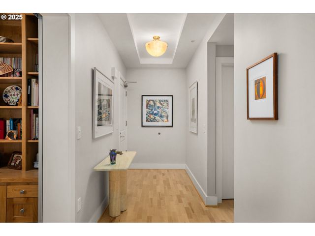 780 Nw WESTOVER Sq 3, Portland, OR 97210