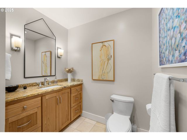 780 Nw WESTOVER Sq 3, Portland, OR 97210